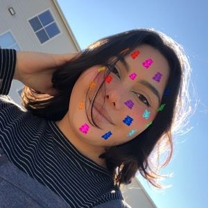 Meet your Posher, Devany